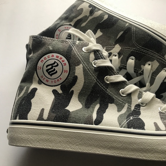 NEW NWOT Rocawear New York Canvas Hi Top Sneakers. Green Camo. US 9. EUR 43. - Picture 6 of 6
